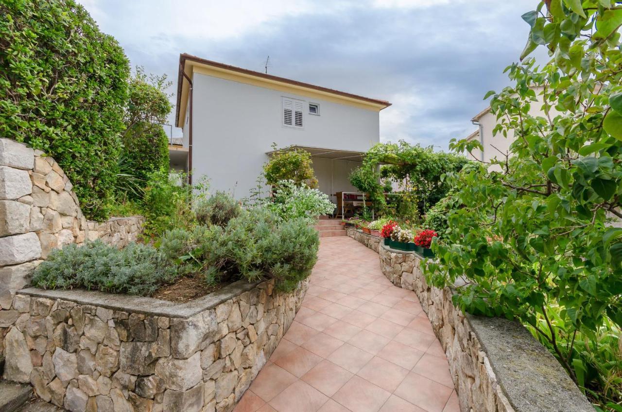 Rooms Mihaela Rab Town Exterior photo