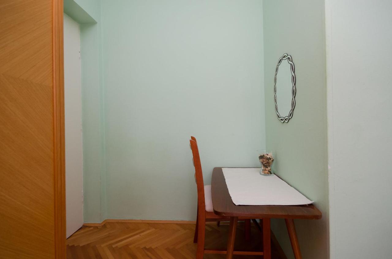 Rooms Mihaela Rab Town Exterior photo